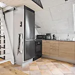 Beautiful In With Kitchen *