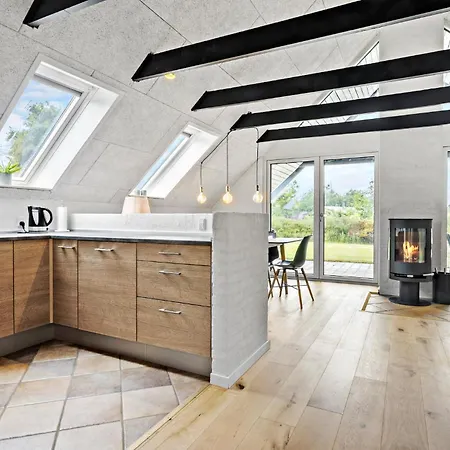 Beautiful In With Kitchen *