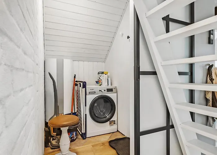 Semesterbostad Beautiful In With Kitchen Spottrup